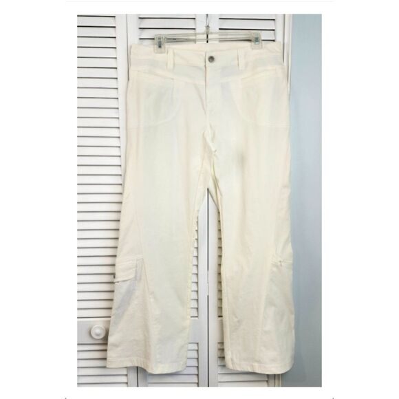 Athleta Low Rise Dipper 10P Stretch Hiking Cargo Straight Leg Pants Ivory - Picture 1 of 15